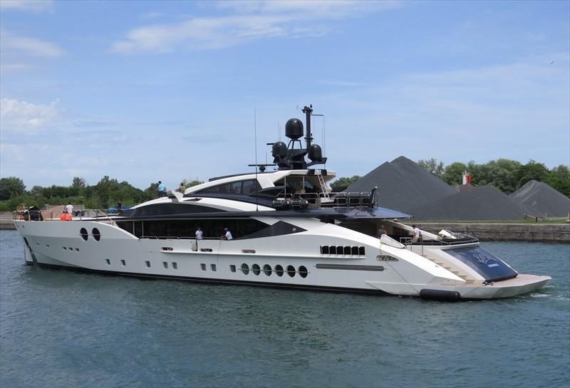 Yacht BLISS, a Palmer Johnson PJ1702 Superyacht CHARTERWORLD Luxury